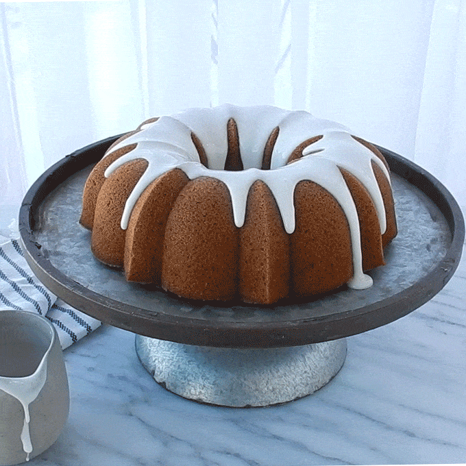 Bakeware Nordic Ware Anniversary Bundt Pan