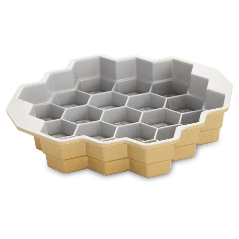Bakeware Nordic Ware Honeycomb Pull-Apart Pan