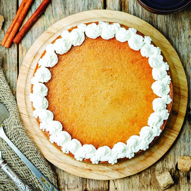 Bakeware Nordic Ware Pie Pan With Domed Lid