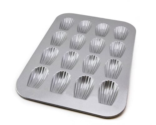 Bakeware USA Pan 16-Well Madeleine Pan